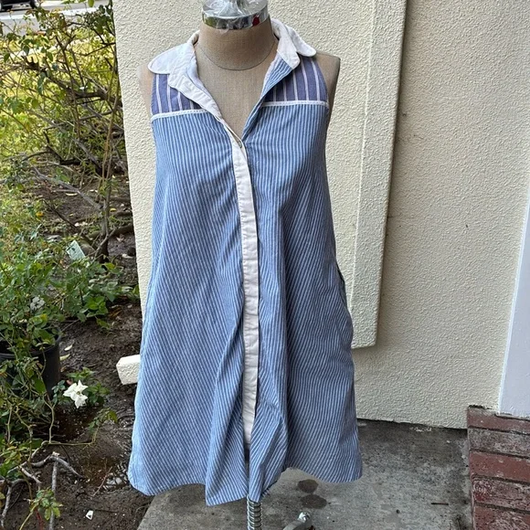 Vintage Rag & Bone linen blend shift dress w/ hidden buttons from Neiman’s . - Picture 2 of 13